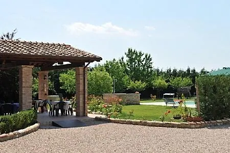 Sleeps 2 Pool Wifi Apartmán *